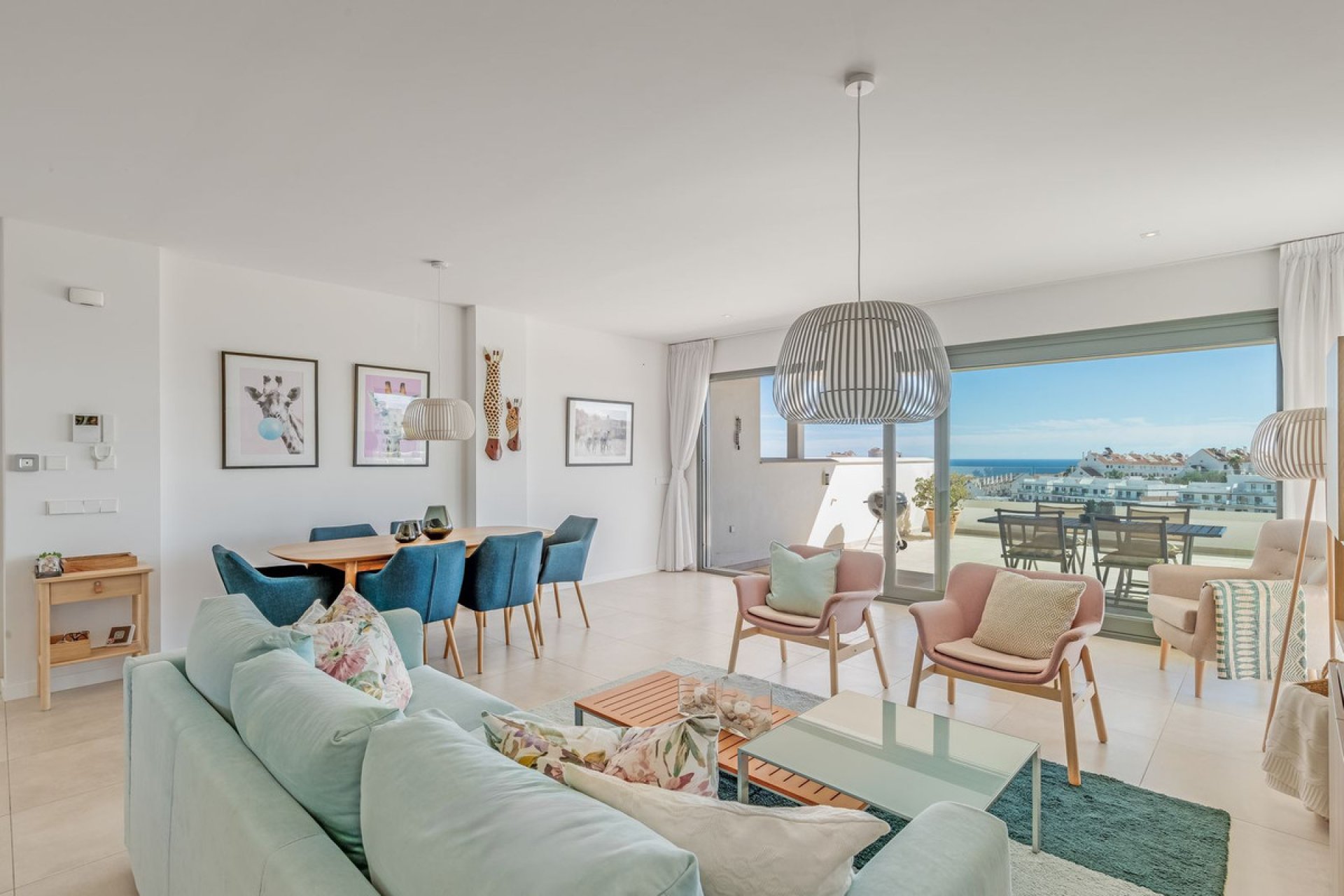 Resale - Apartment - Top Floor Apartment - Estepona - Estepona Centro