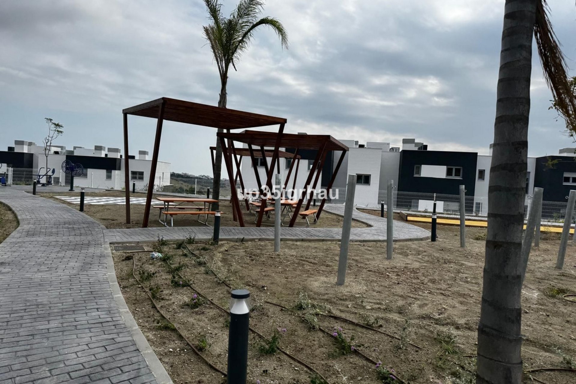 Resale - Apartment - Top Floor Apartment - Estepona - Estepona Centro