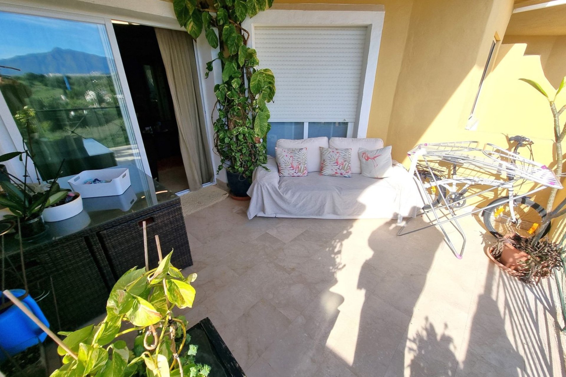 Resale - Apartment - Top Floor Apartment - Estepona - Estepona Centro