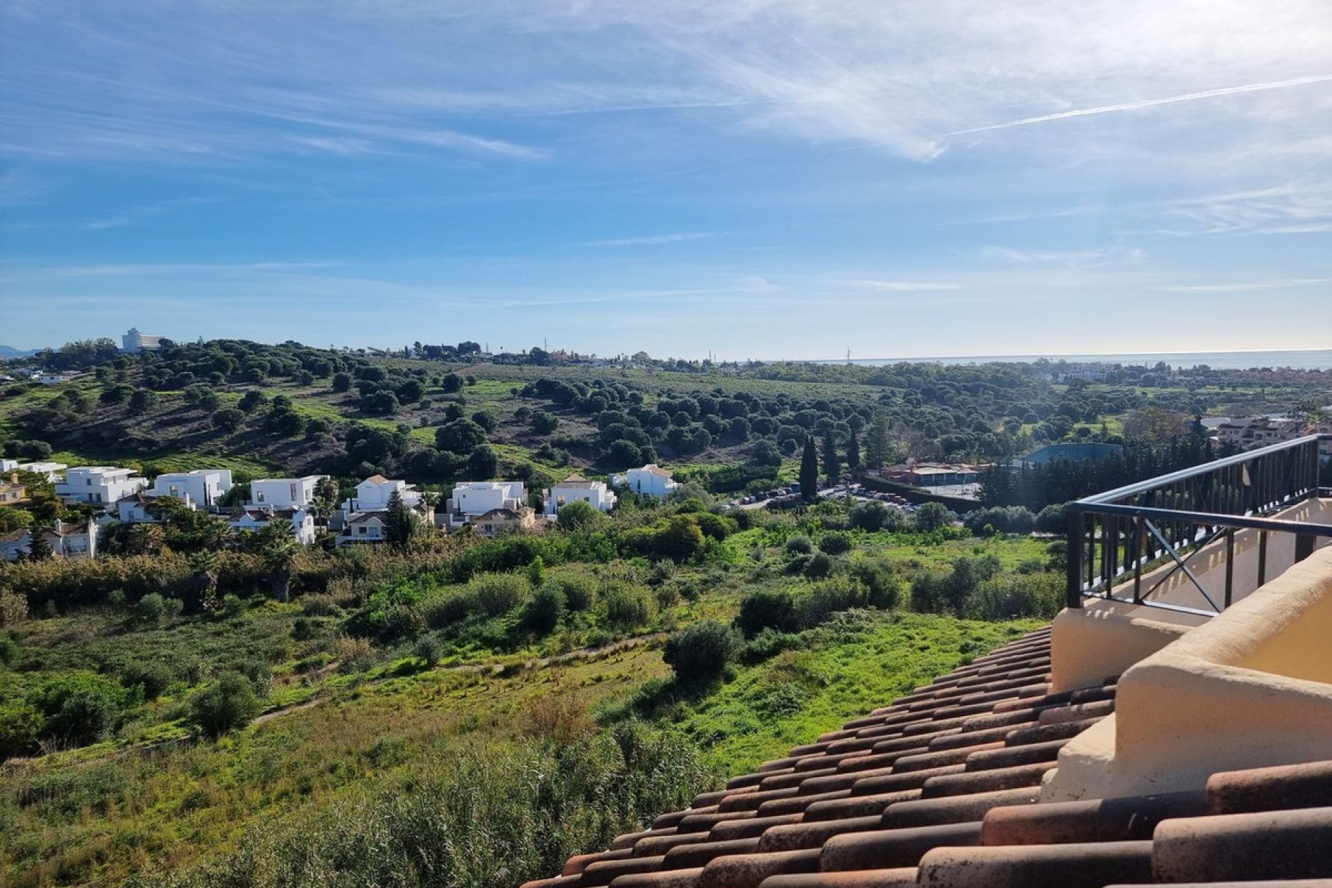 Resale - Apartment - Top Floor Apartment - Estepona - Estepona Centro