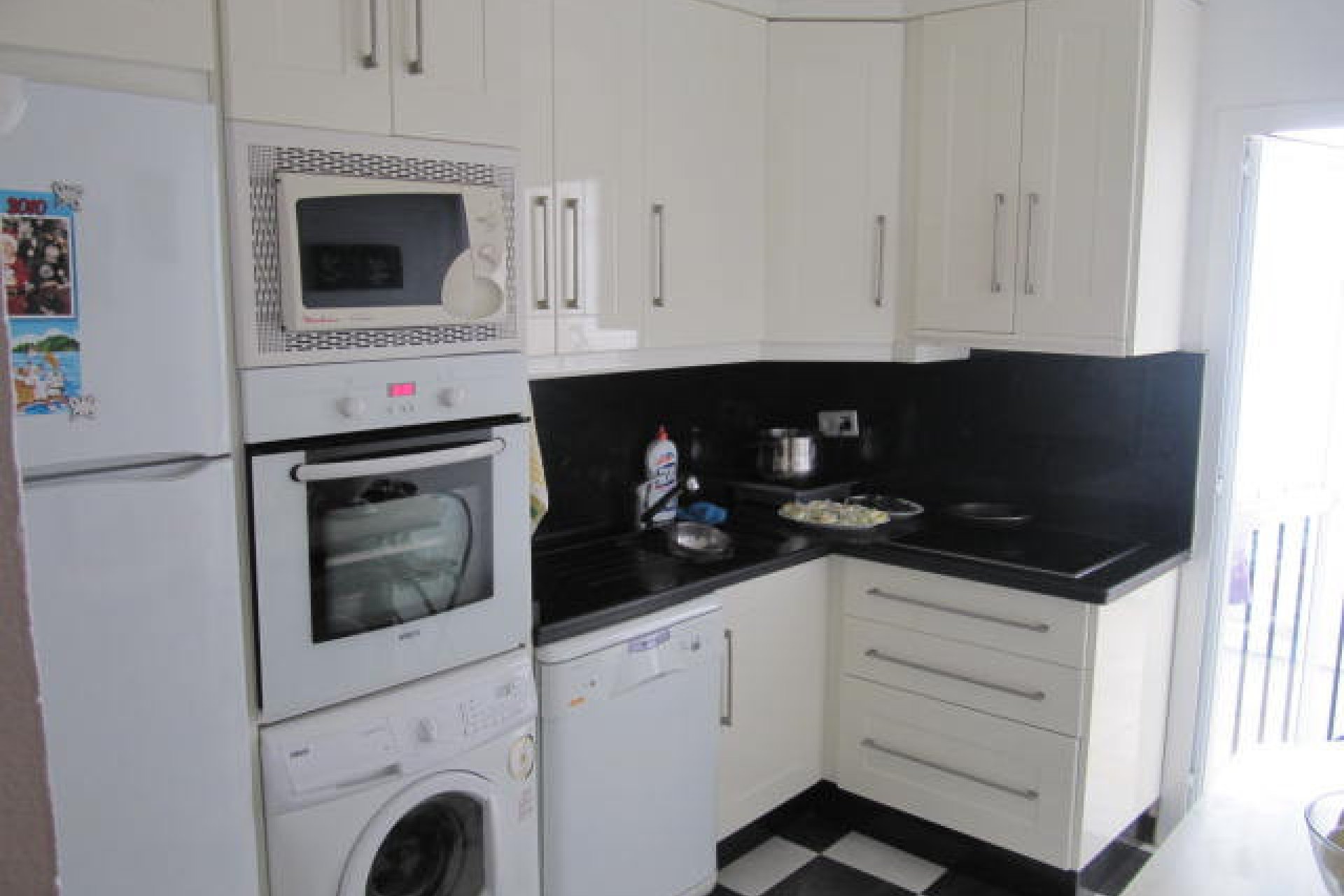 Resale - Apartment - Top Floor Apartment - Estepona - Estepona Centro