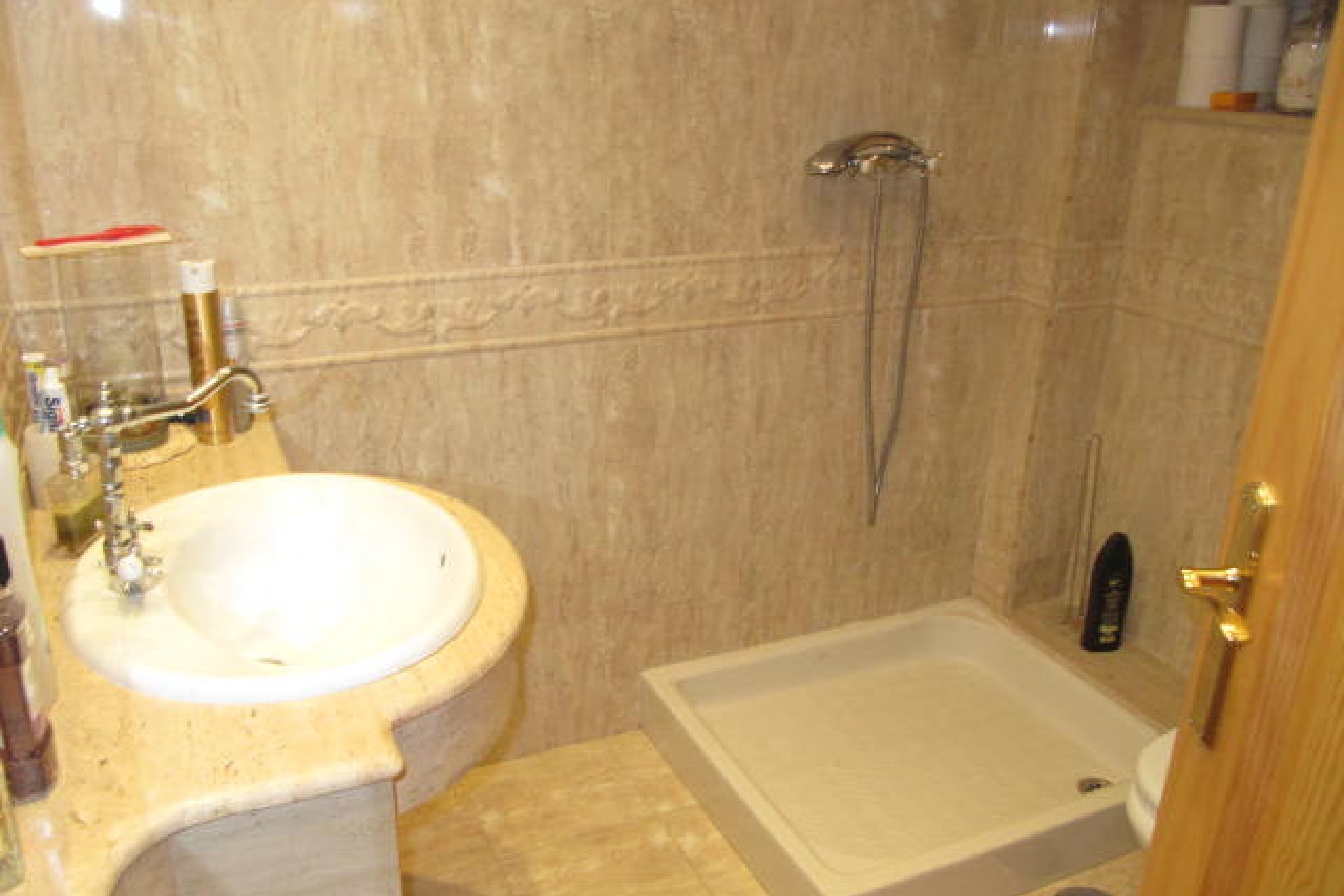 Resale - Apartment - Top Floor Apartment - Estepona - Estepona Centro