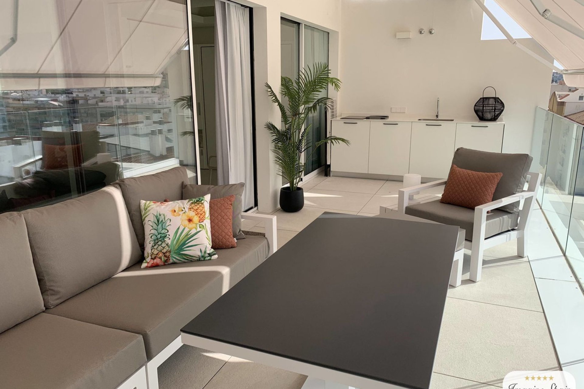 Resale - Apartment - Top Floor Apartment - Estepona - Estepona Centro