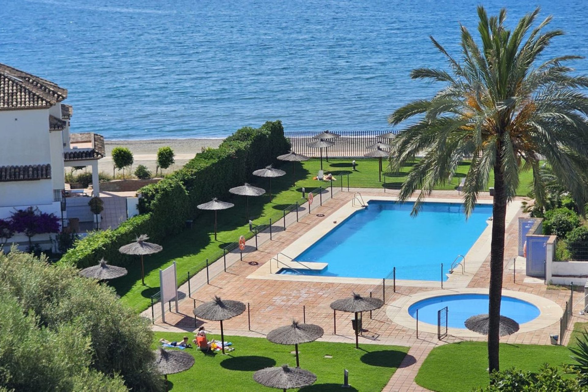 Resale - Apartment - Top Floor Apartment - Estepona - Estepona Centro