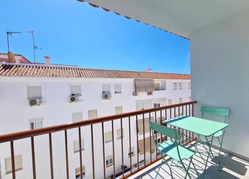 Resale - Apartment - Top Floor Apartment - Estepona - Estepona Centro