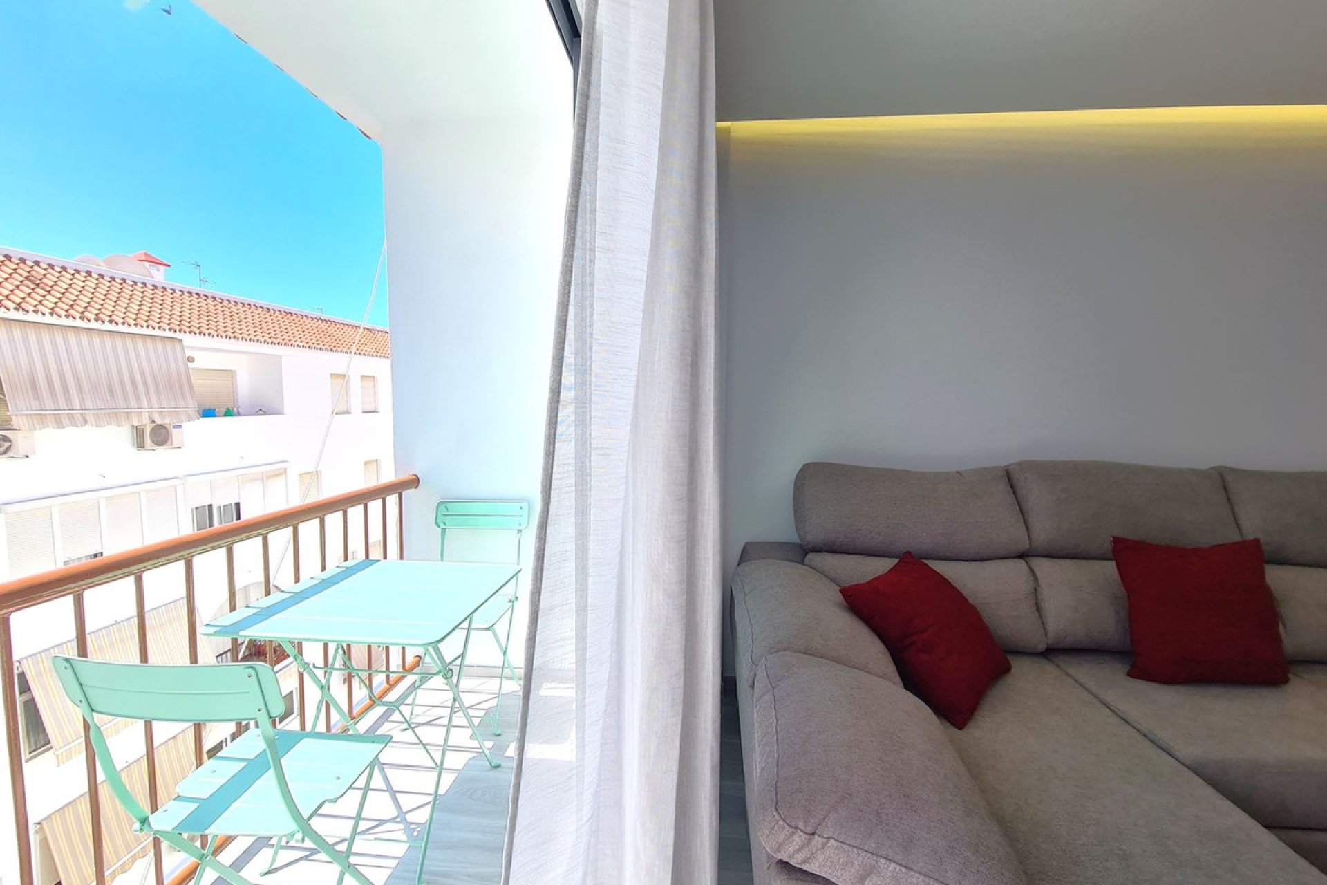 Resale - Apartment - Top Floor Apartment - Estepona - Estepona Centro