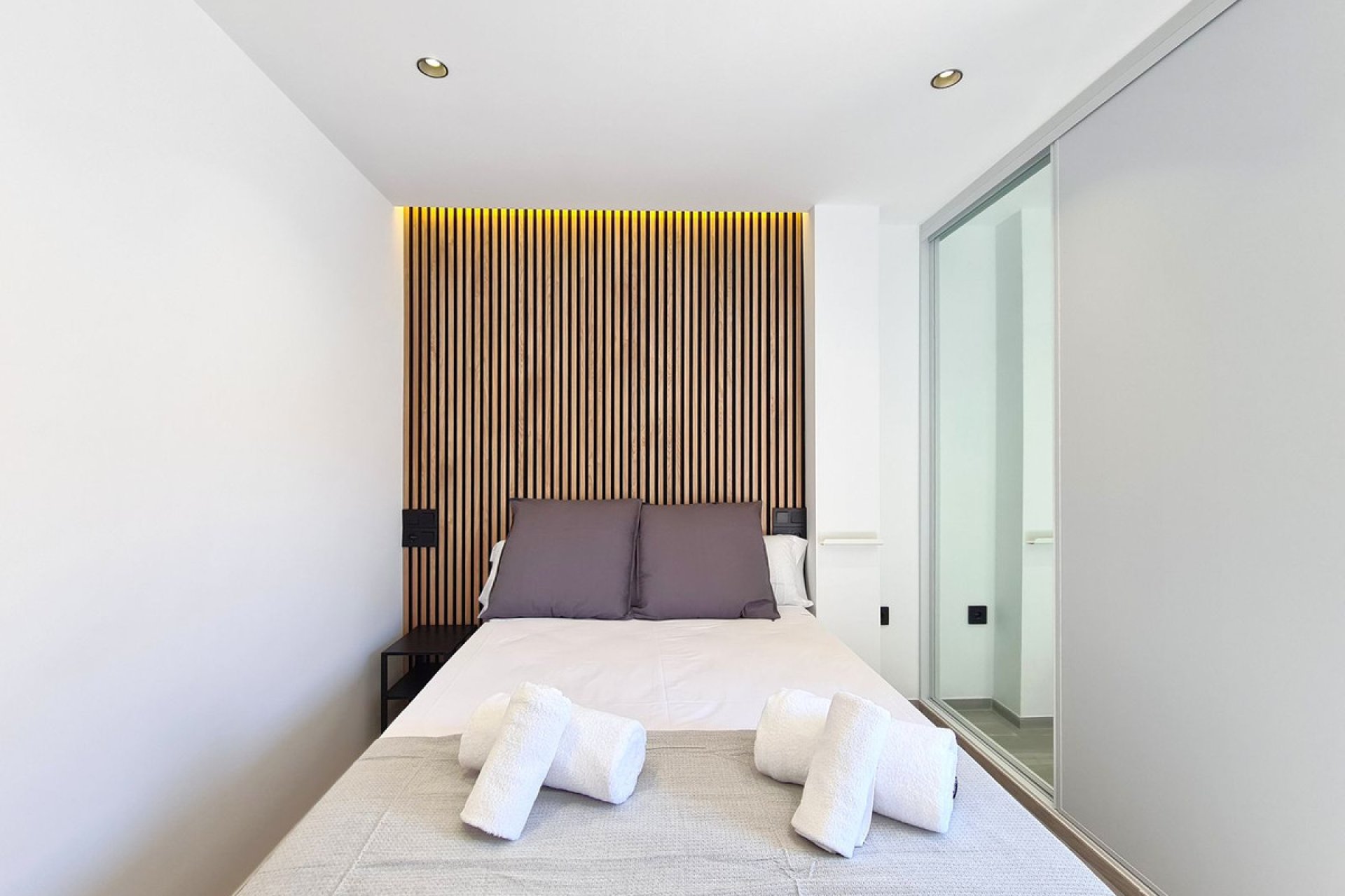 Resale - Apartment - Top Floor Apartment - Estepona - Estepona Centro