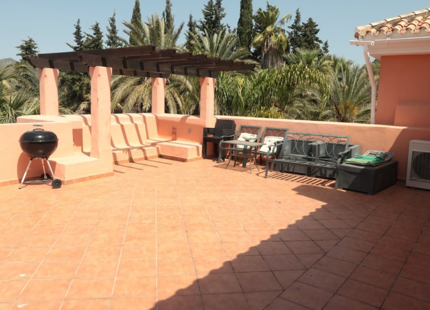 Resale - Apartment - Top Floor Apartment - Estepona - New Golden Mile
