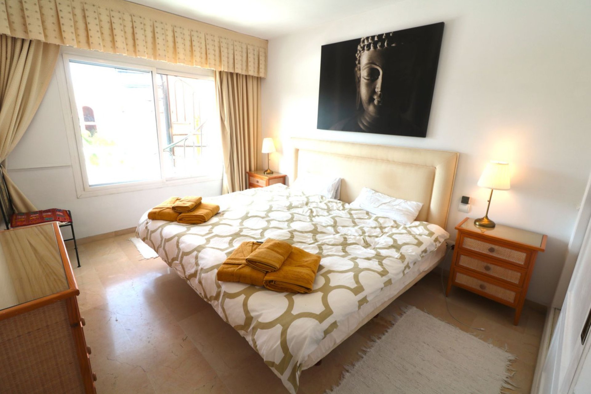 Resale - Apartment - Top Floor Apartment - Estepona - New Golden Mile