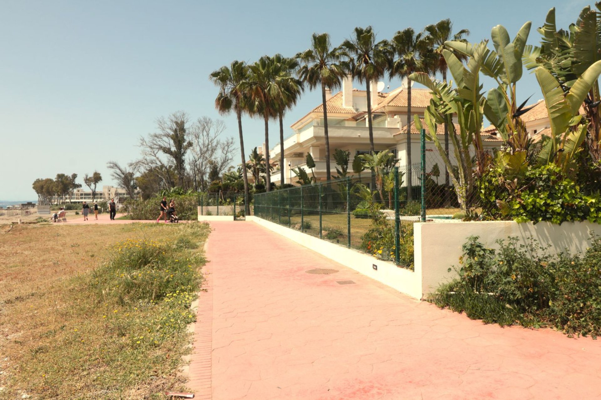 Resale - Apartment - Top Floor Apartment - Estepona - New Golden Mile