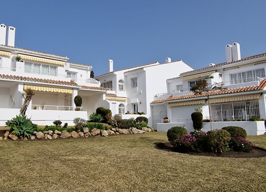 Resale - Apartment - Top Floor Apartment - Estepona - New Golden Mile