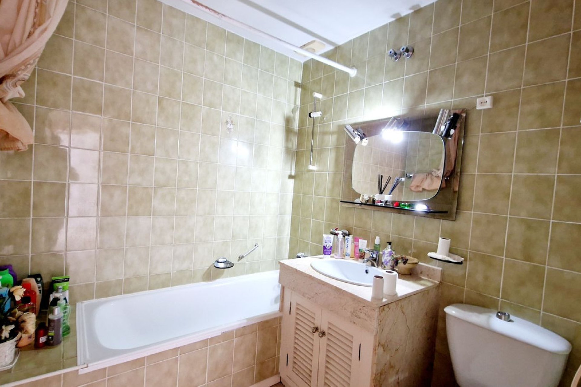 Resale - Apartment - Top Floor Apartment - Estepona - New Golden Mile