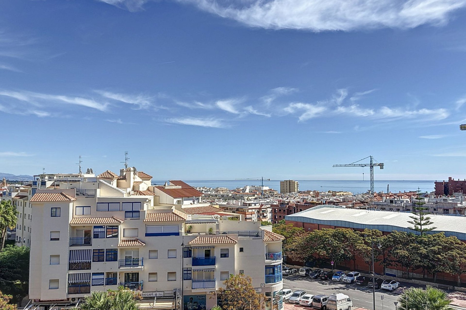 Resale - Apartment - Top Floor Apartment - Estepona