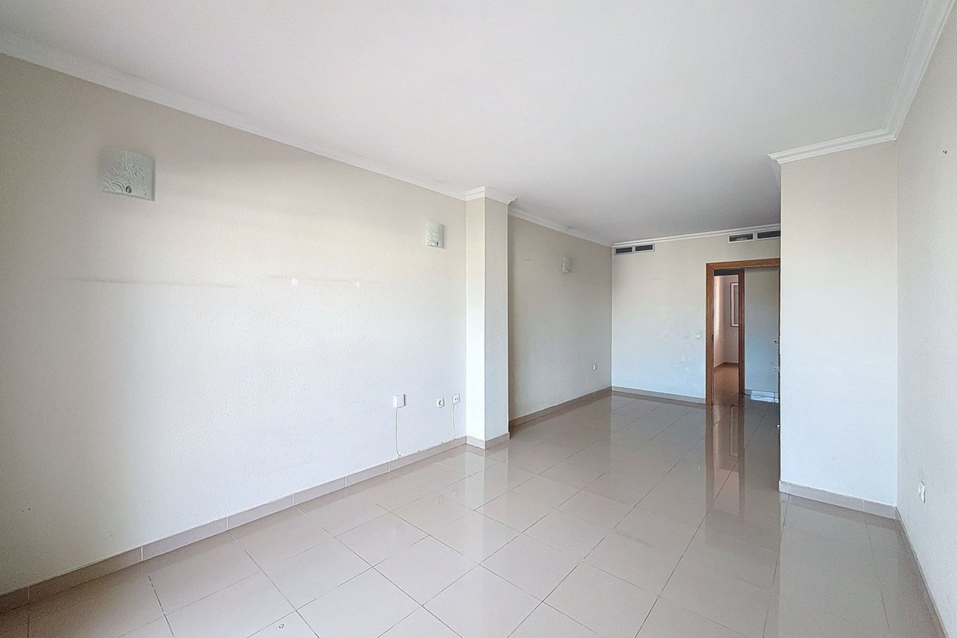 Resale - Apartment - Top Floor Apartment - Estepona