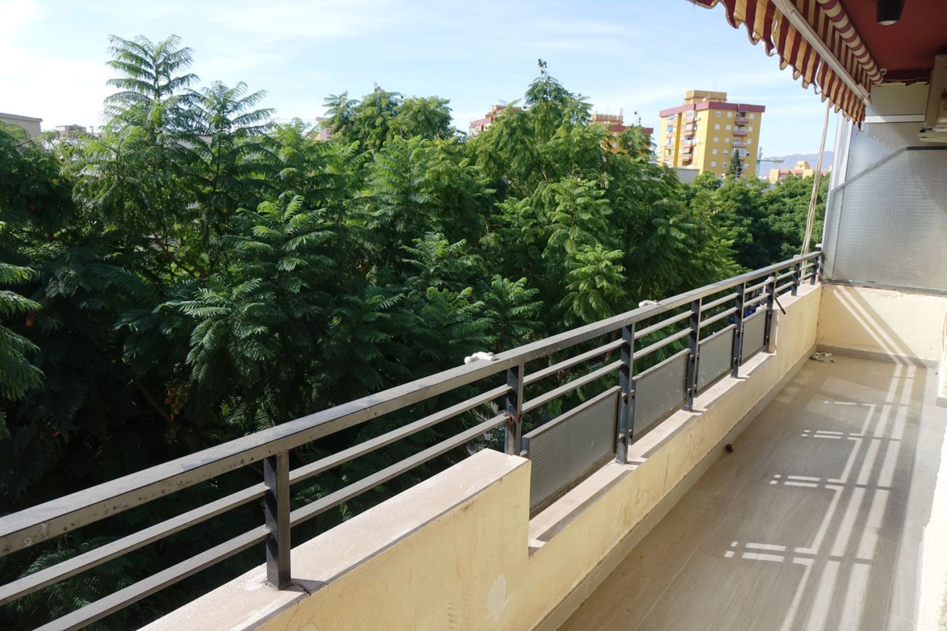 Resale - Apartment - Top Floor Apartment - Fuengirola - Fuengirola Centro