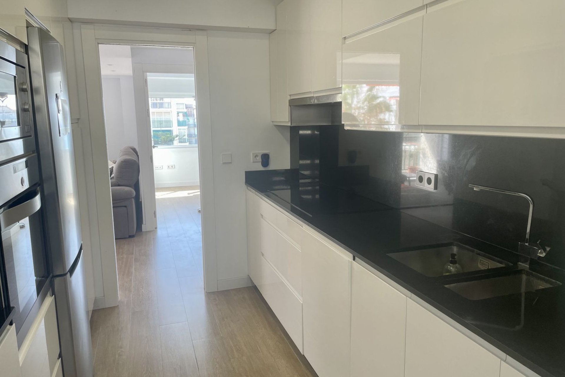 Resale - Apartment - Top Floor Apartment - Fuengirola - Fuengirola Centro