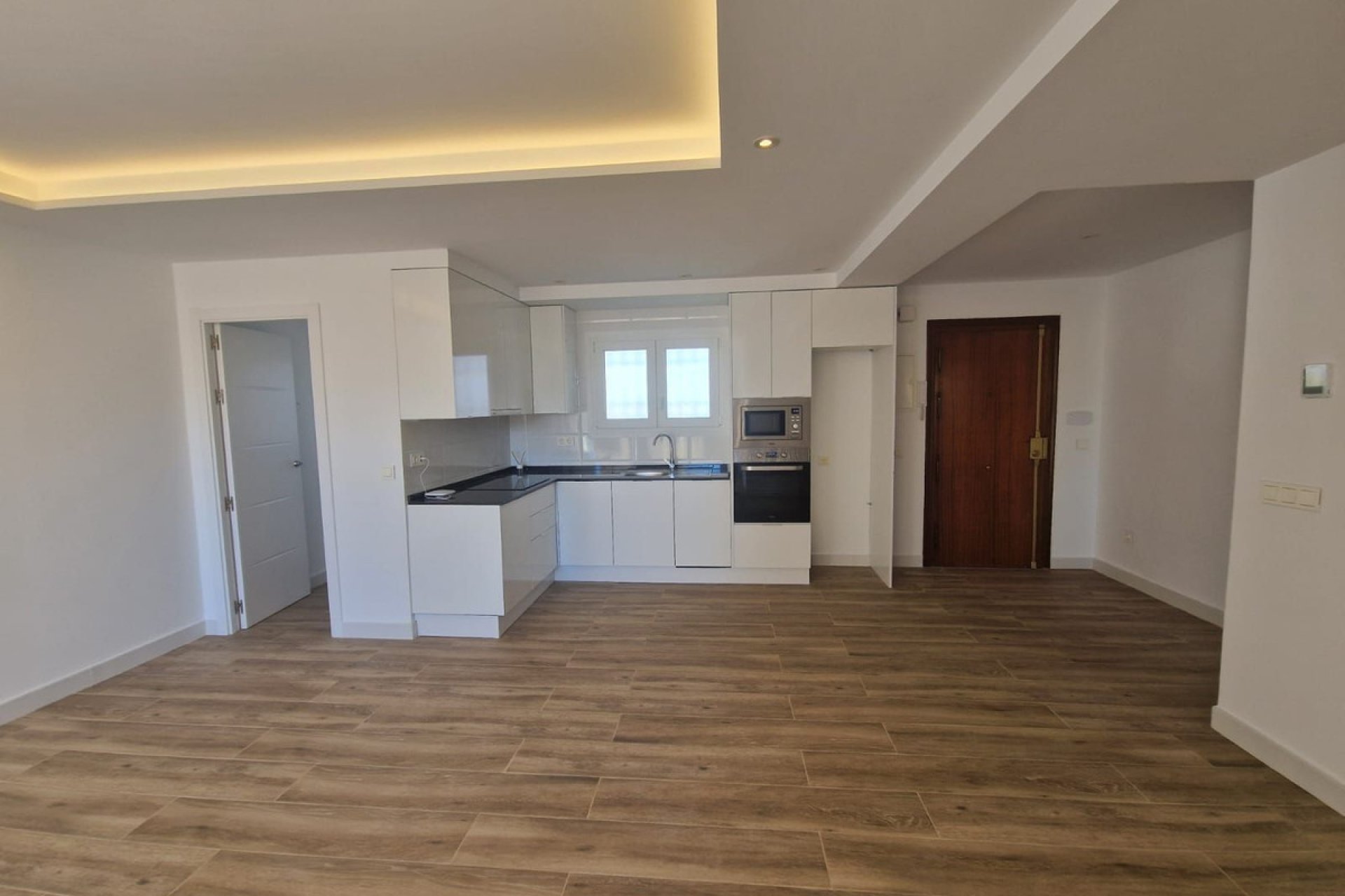 Resale - Apartment - Top Floor Apartment - Fuengirola - Fuengirola Centro