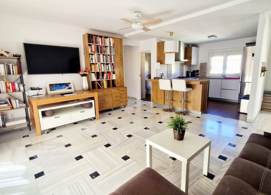 Resale - Apartment - Top Floor Apartment - Fuengirola - Fuengirola Centro