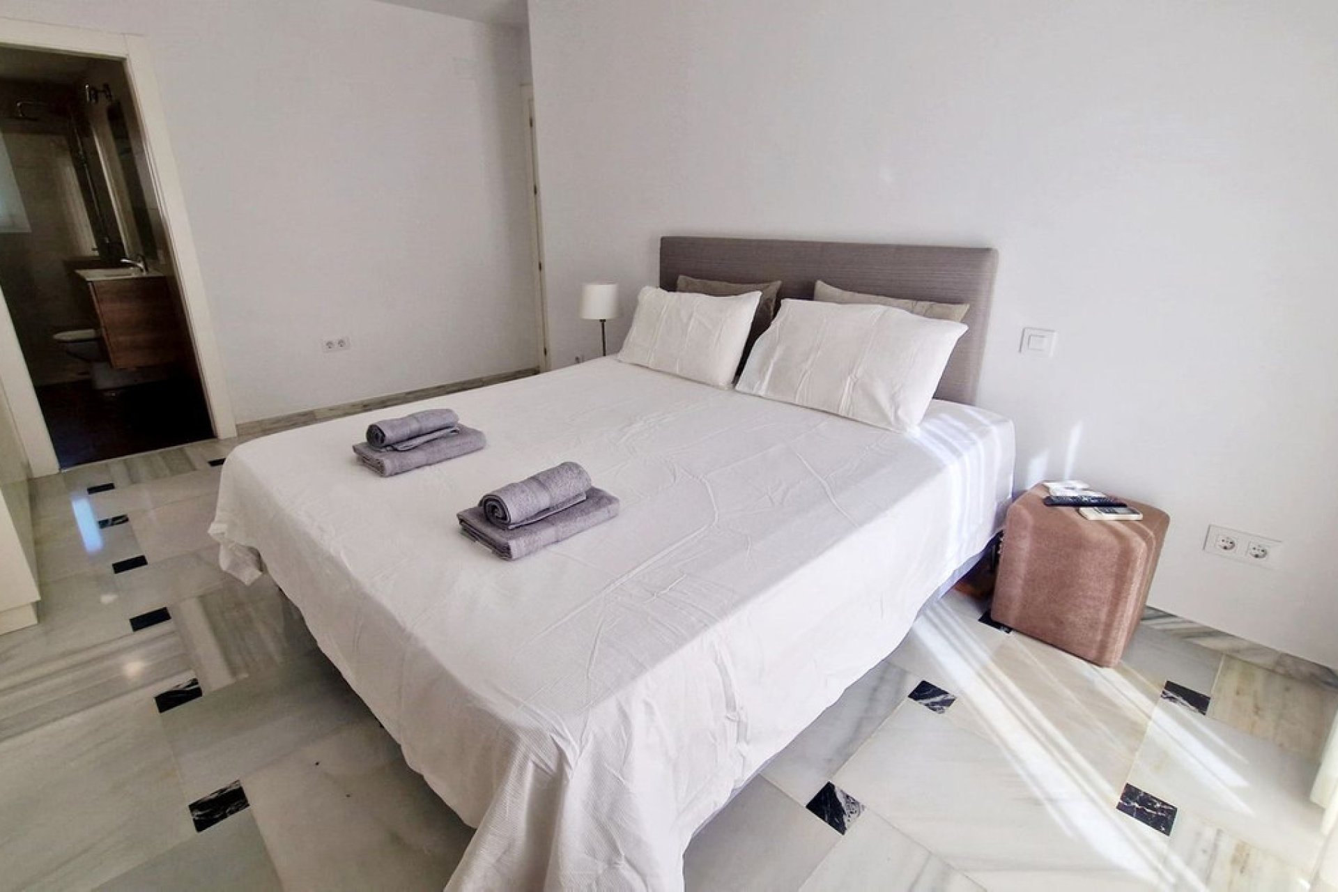 Resale - Apartment - Top Floor Apartment - Fuengirola - Fuengirola Centro