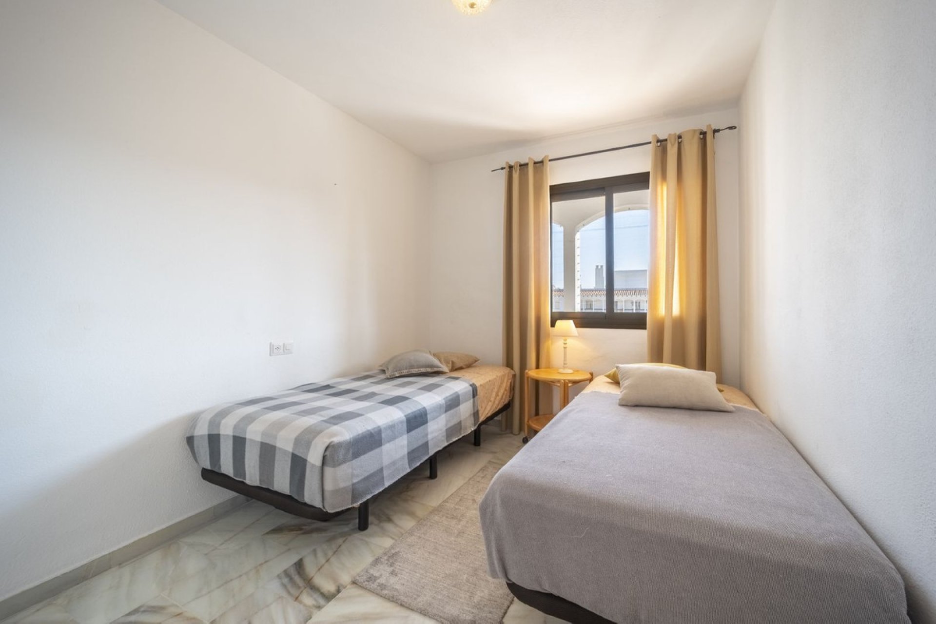 Resale - Apartment - Top Floor Apartment - Fuengirola - Fuengirola Centro