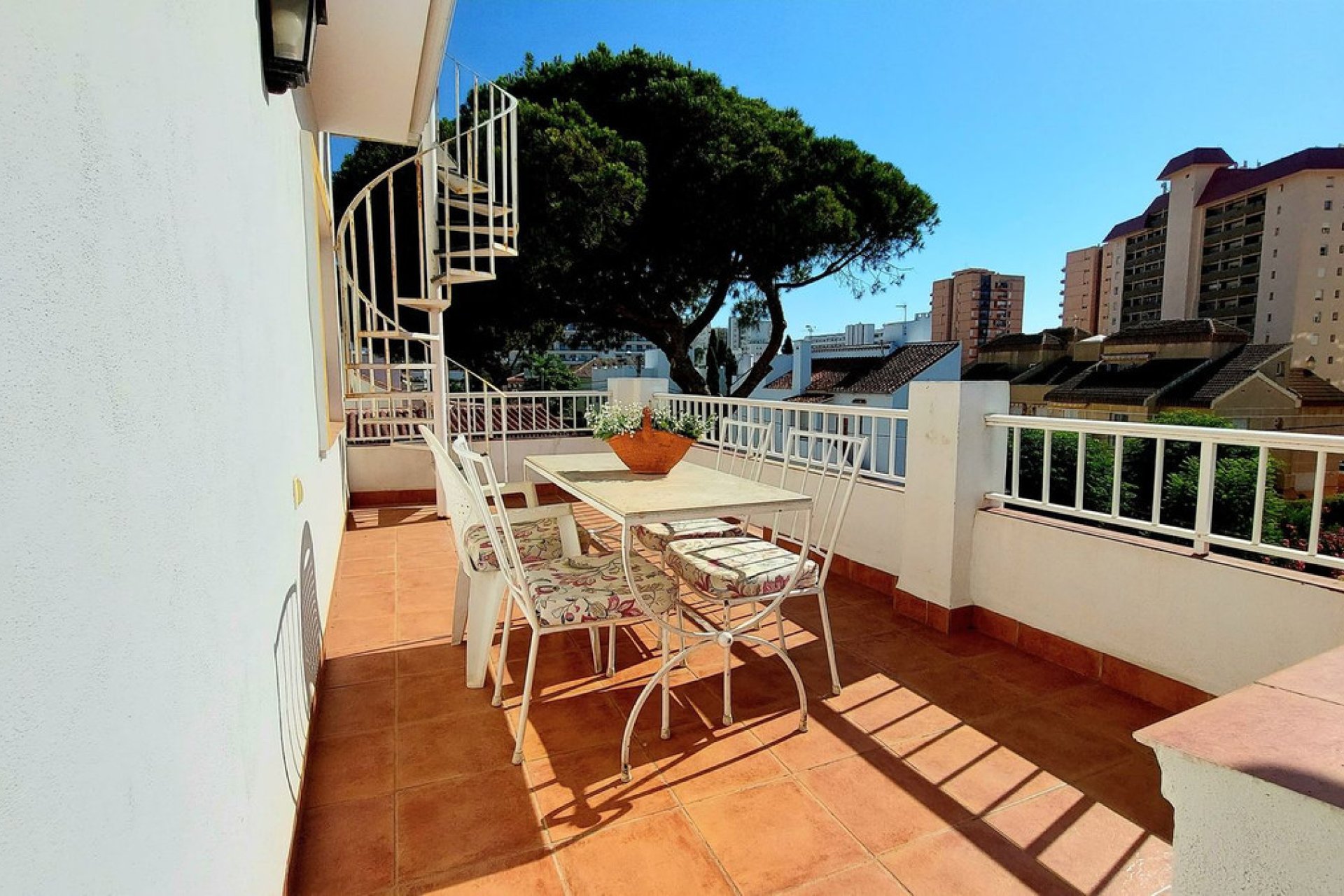 Resale - Apartment - Top Floor Apartment - Fuengirola - Fuengirola Centro