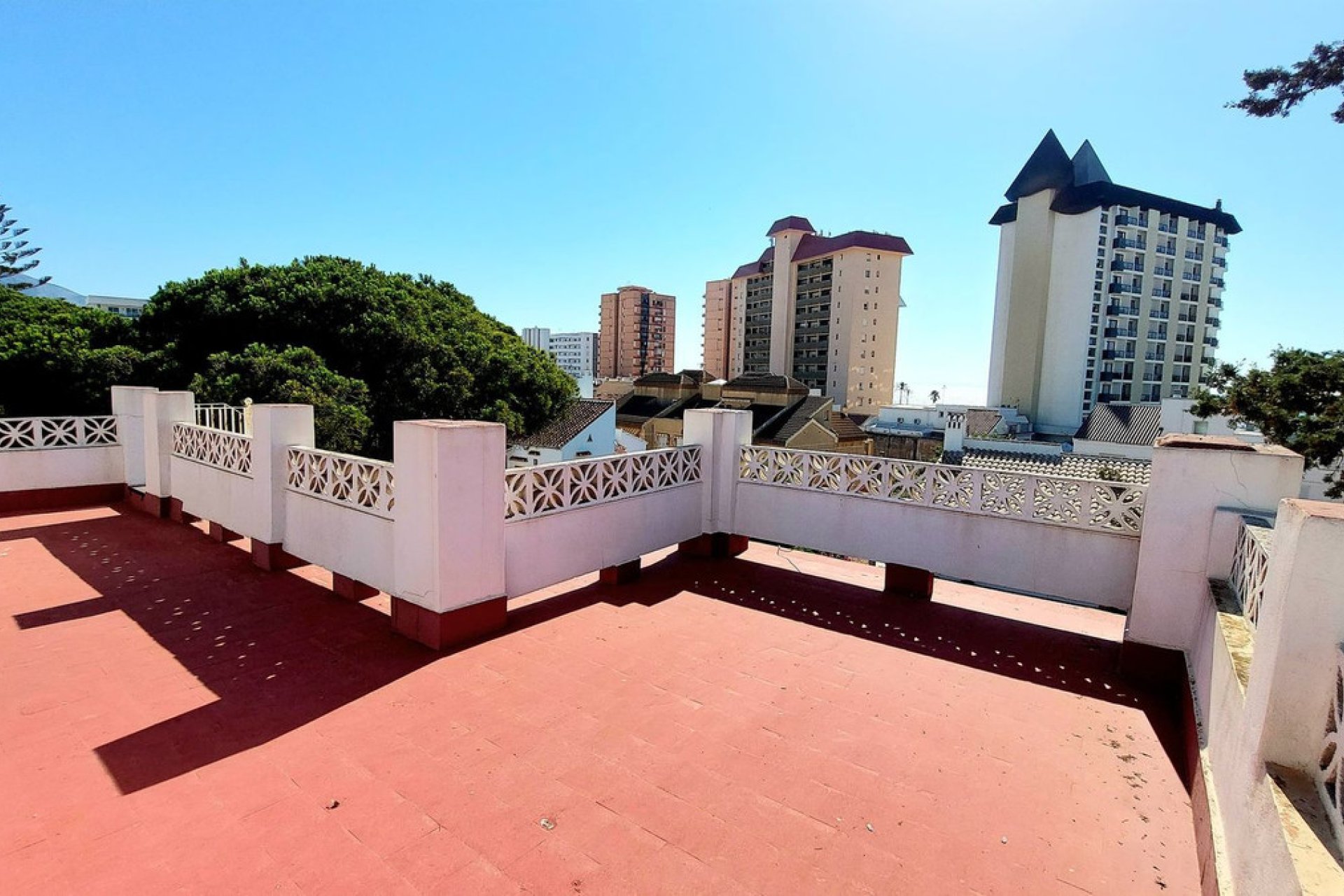 Resale - Apartment - Top Floor Apartment - Fuengirola - Fuengirola Centro