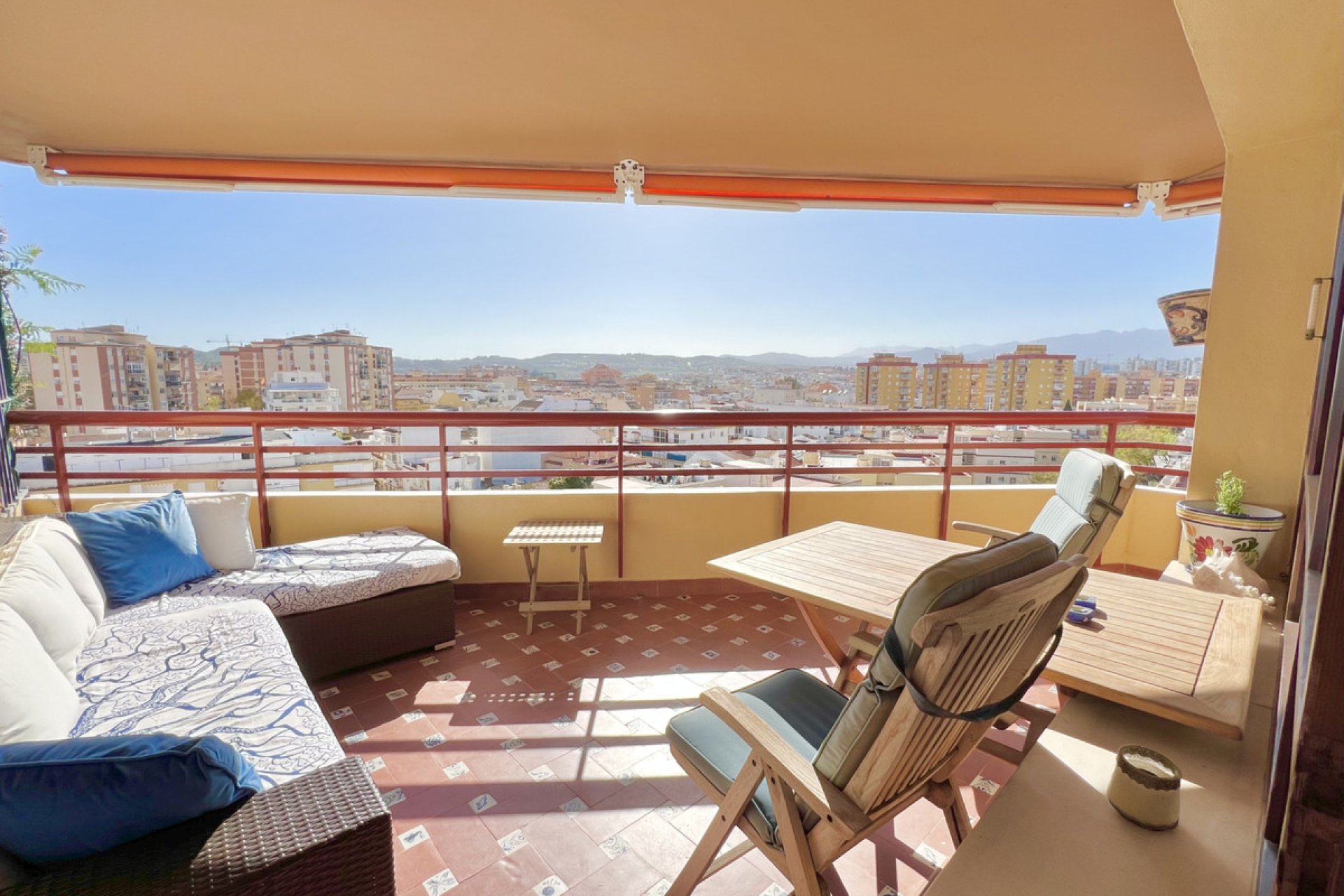 Resale - Apartment - Top Floor Apartment - Fuengirola - Fuengirola Centro