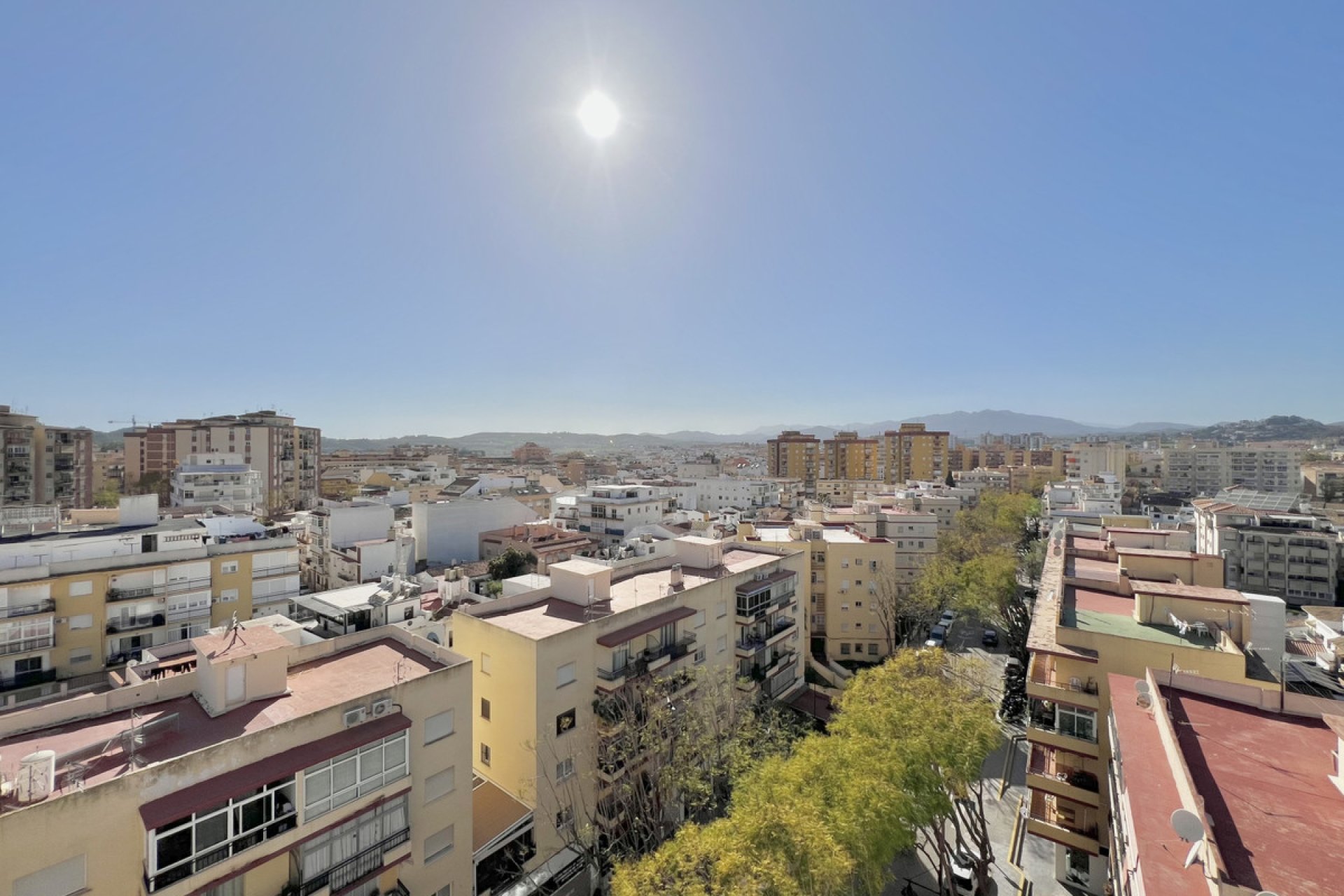 Resale - Apartment - Top Floor Apartment - Fuengirola - Fuengirola Centro