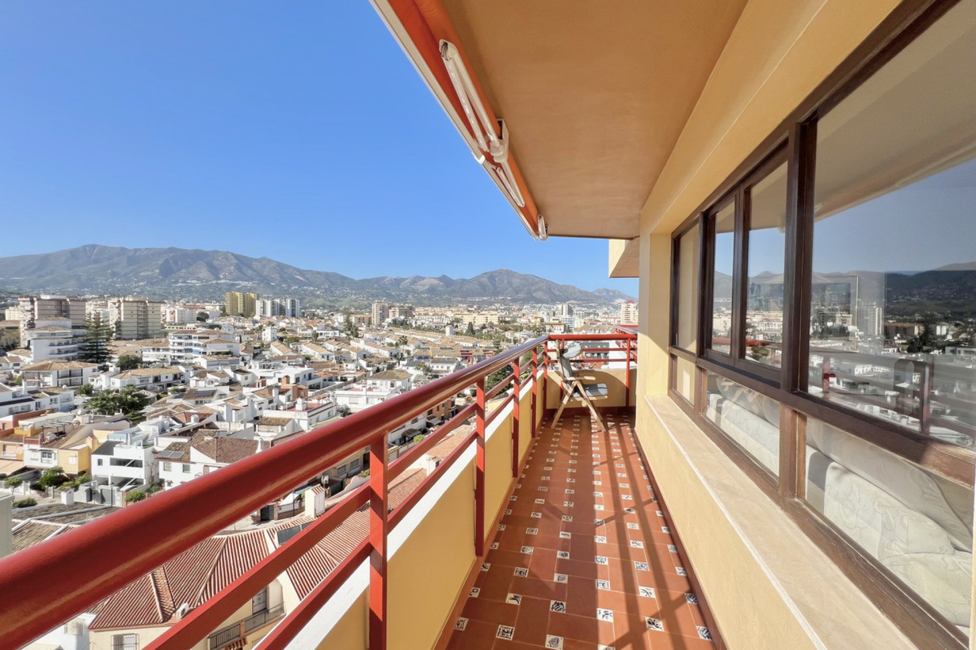 Resale - Apartment - Top Floor Apartment - Fuengirola - Fuengirola Centro