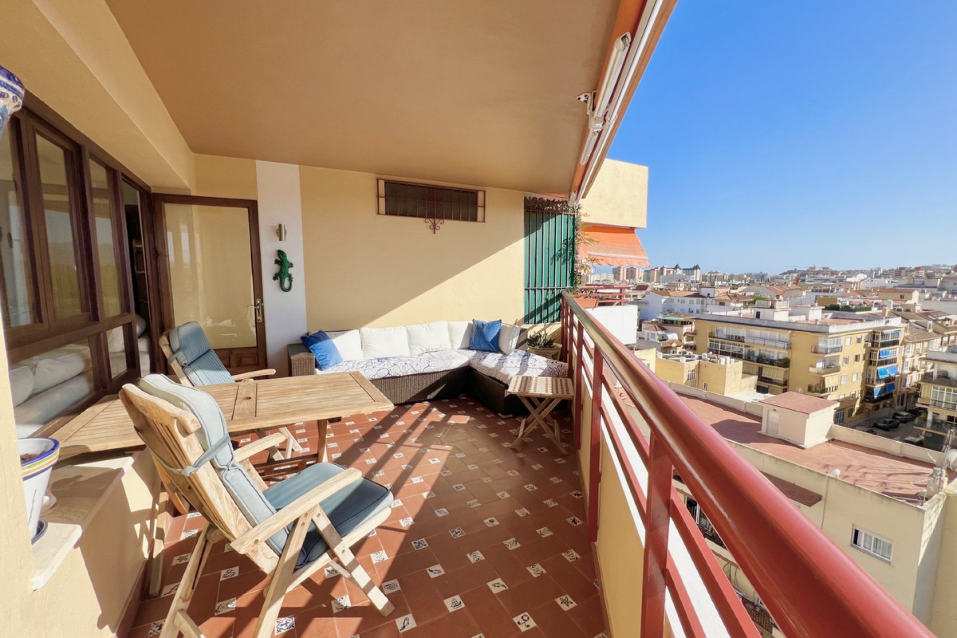 Resale - Apartment - Top Floor Apartment - Fuengirola - Fuengirola Centro