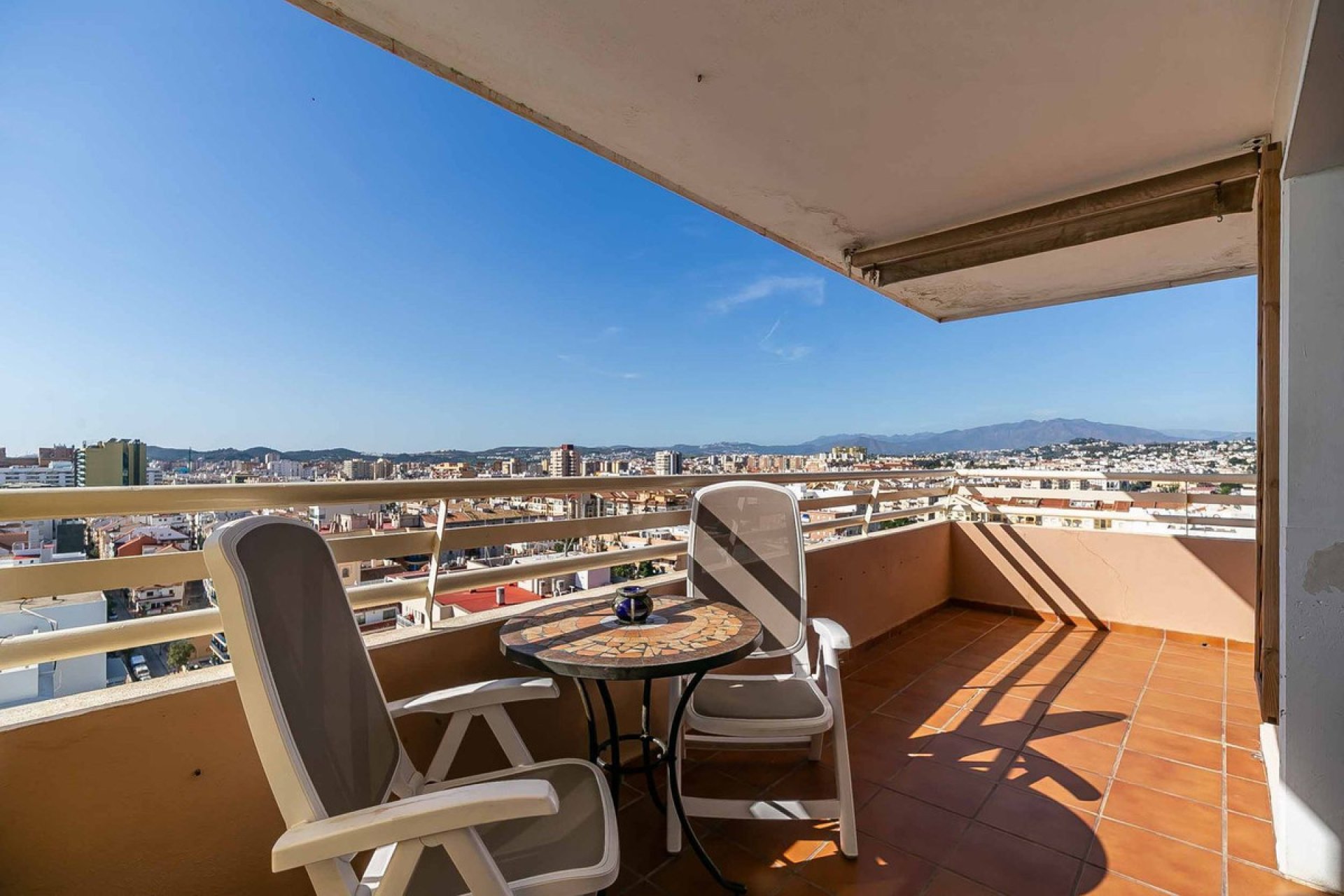 Resale - Apartment - Top Floor Apartment - Fuengirola - Fuengirola Centro