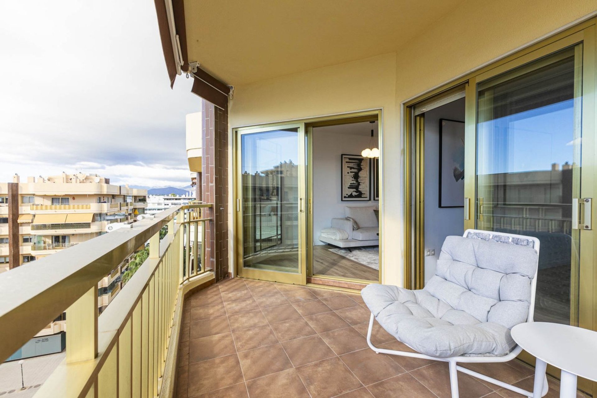 Resale - Apartment - Top Floor Apartment - Fuengirola - Fuengirola Centro