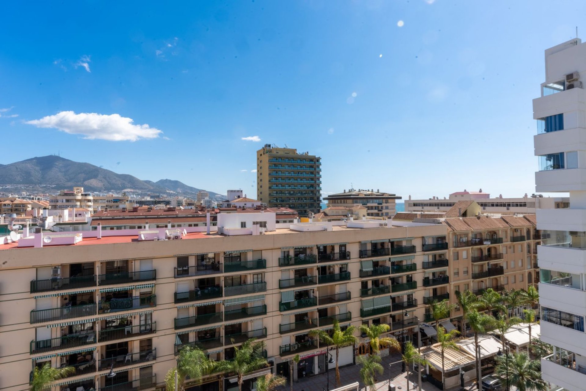 Resale - Apartment - Top Floor Apartment - Fuengirola - Fuengirola Centro