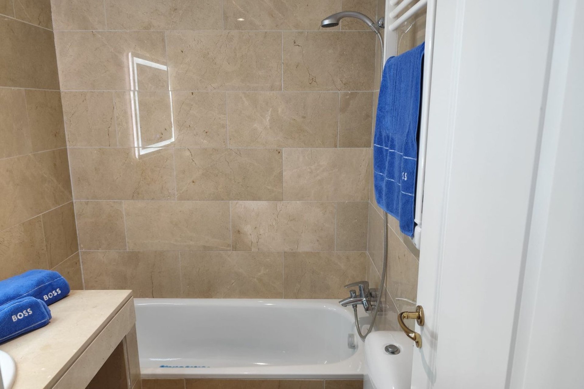 Resale - Apartment - Top Floor Apartment - Manilva - La Duquesa