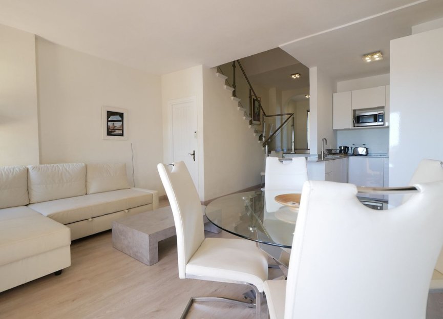 Resale - Apartment - Top Floor Apartment - Marbella - Cabopino