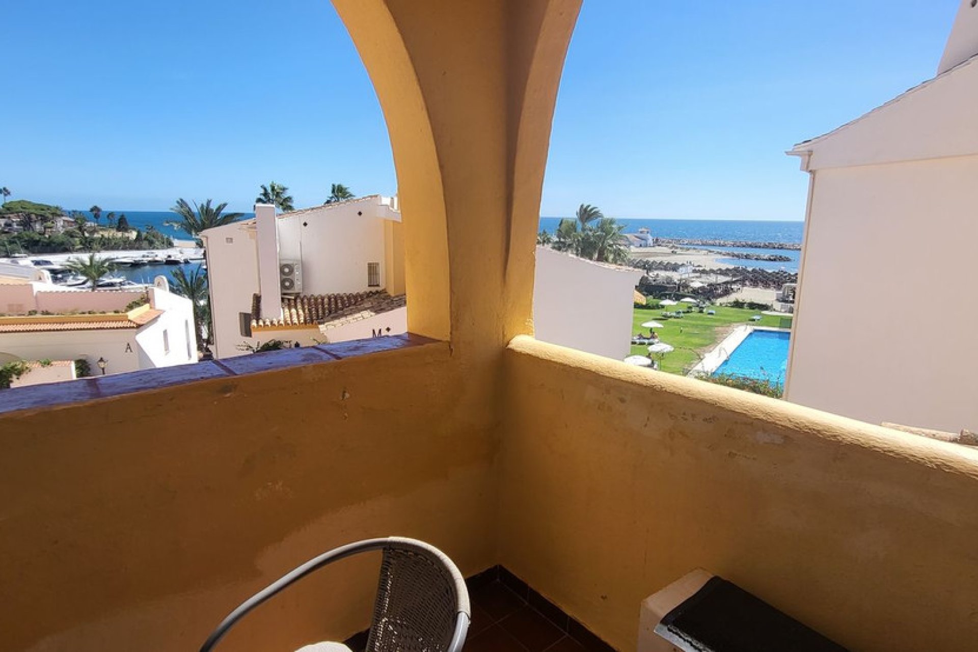 Resale - Apartment - Top Floor Apartment - Marbella - Cabopino