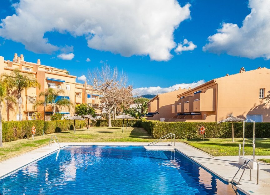 Resale - Apartment - Top Floor Apartment - Marbella - Costabella