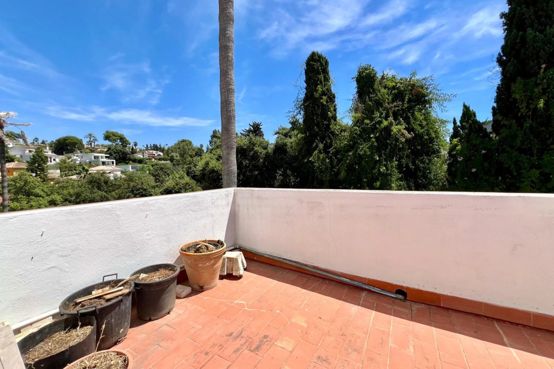 Resale - Apartment - Top Floor Apartment - Marbella - Elviria