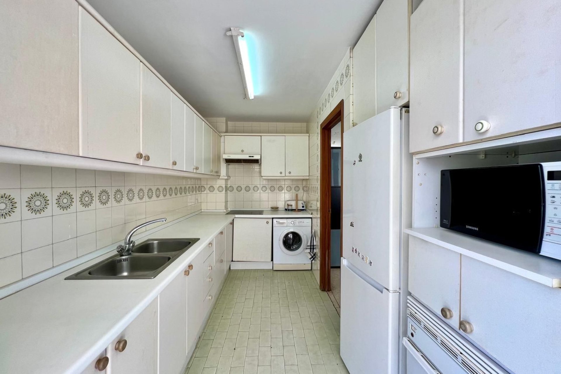 Resale - Apartment - Top Floor Apartment - Marbella - Elviria