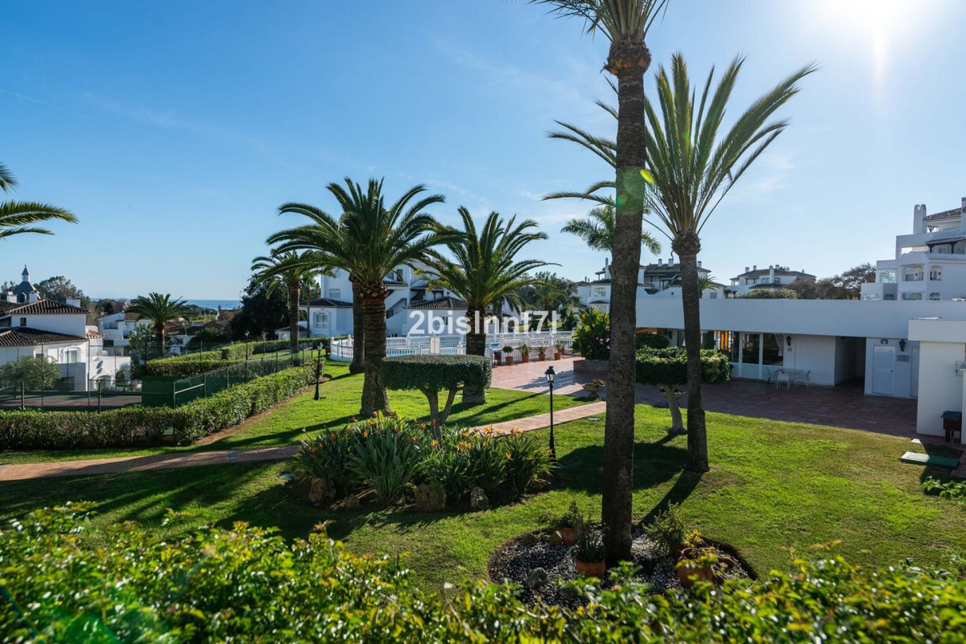 Resale - Apartment - Top Floor Apartment - Marbella - Elviria