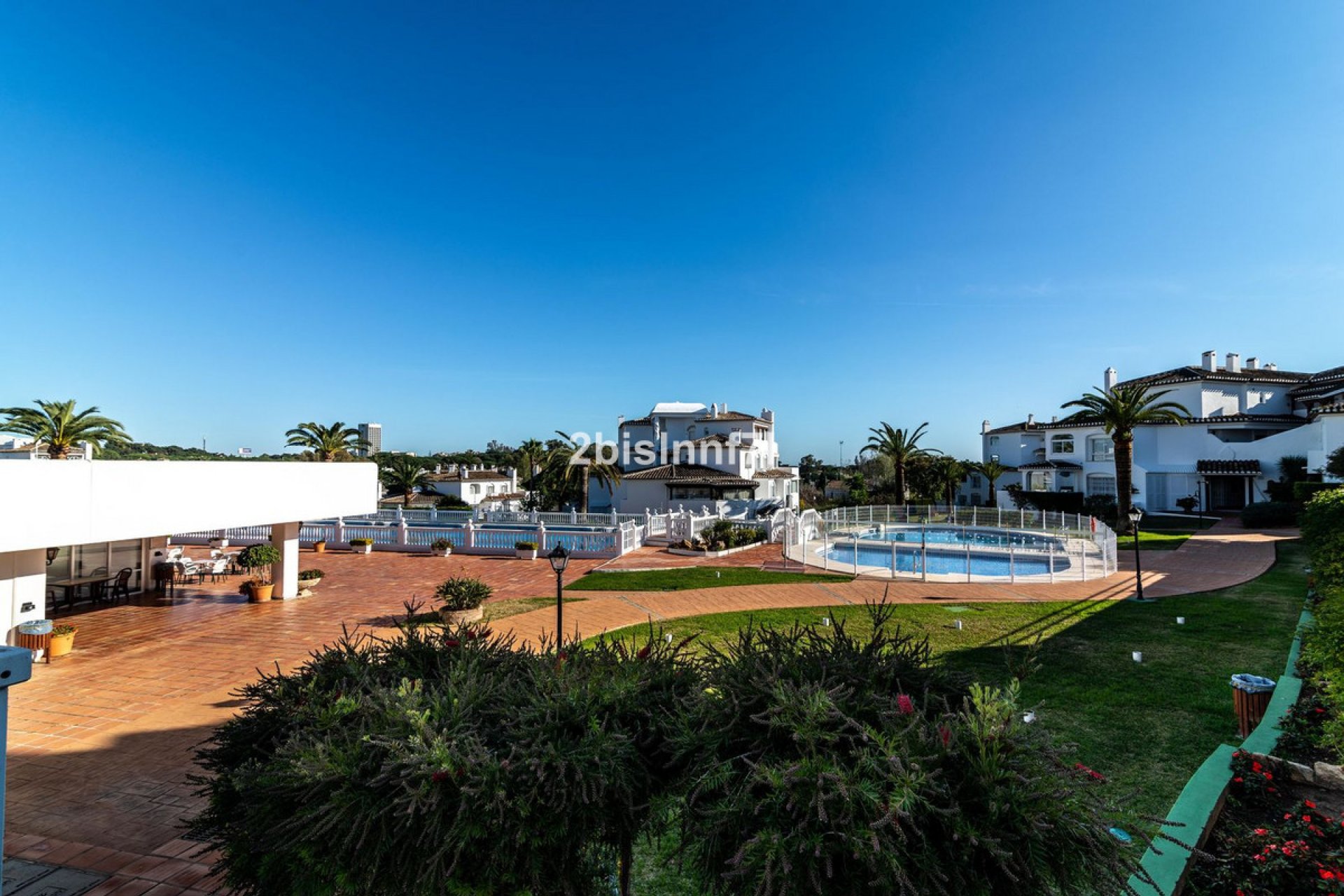 Resale - Apartment - Top Floor Apartment - Marbella - Elviria