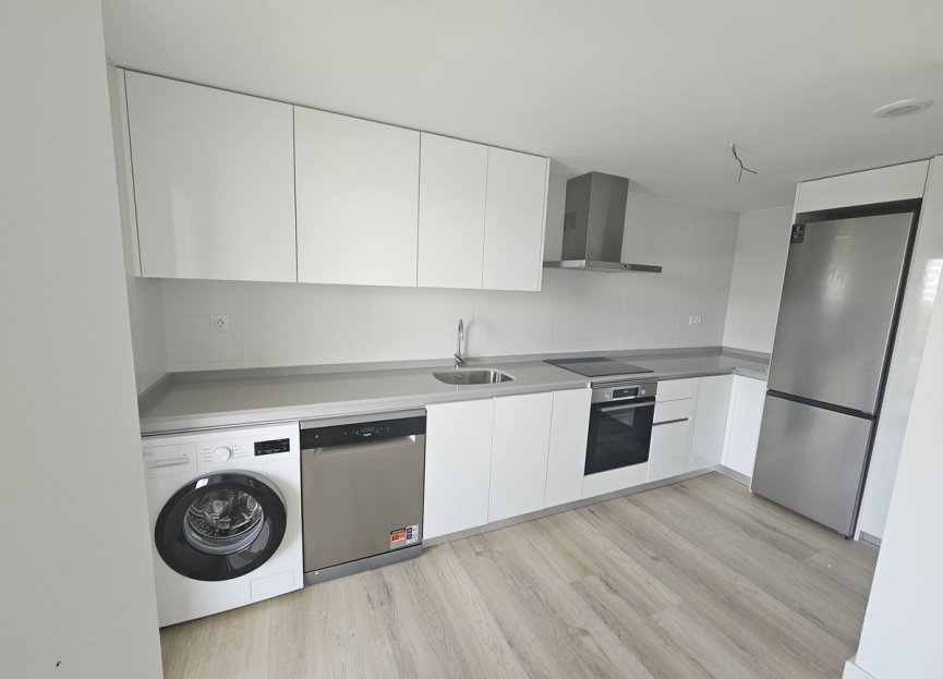 Resale - Apartment - Top Floor Apartment - Marbella - La Campana