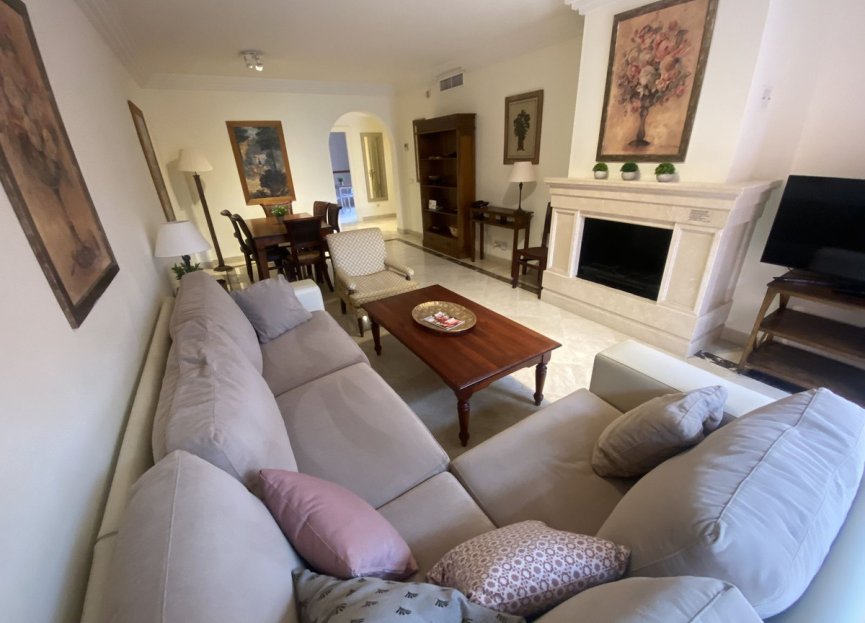 Resale - Apartment - Top Floor Apartment - Marbella - Marbella Centro