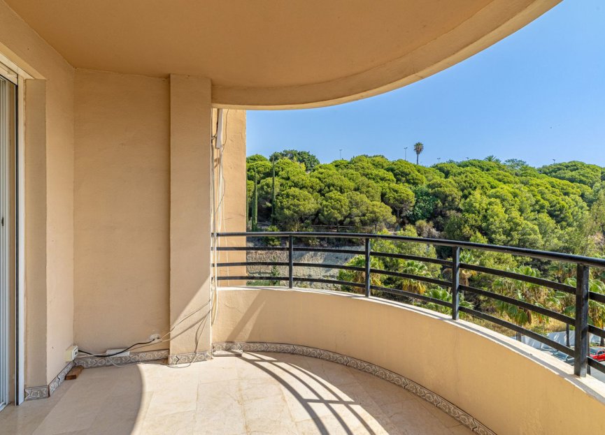 Resale - Apartment - Top Floor Apartment - Marbella - Marbella Centro