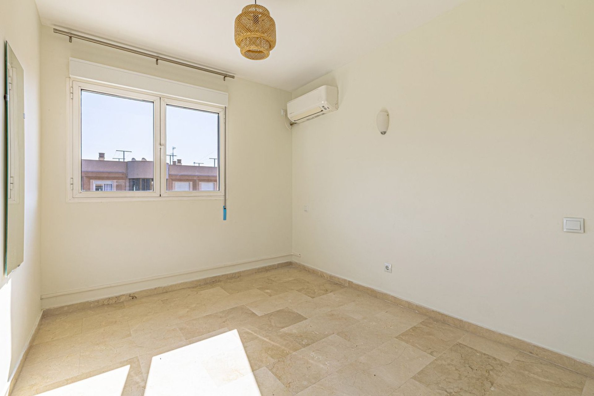 Resale - Apartment - Top Floor Apartment - Marbella - Marbella Centro