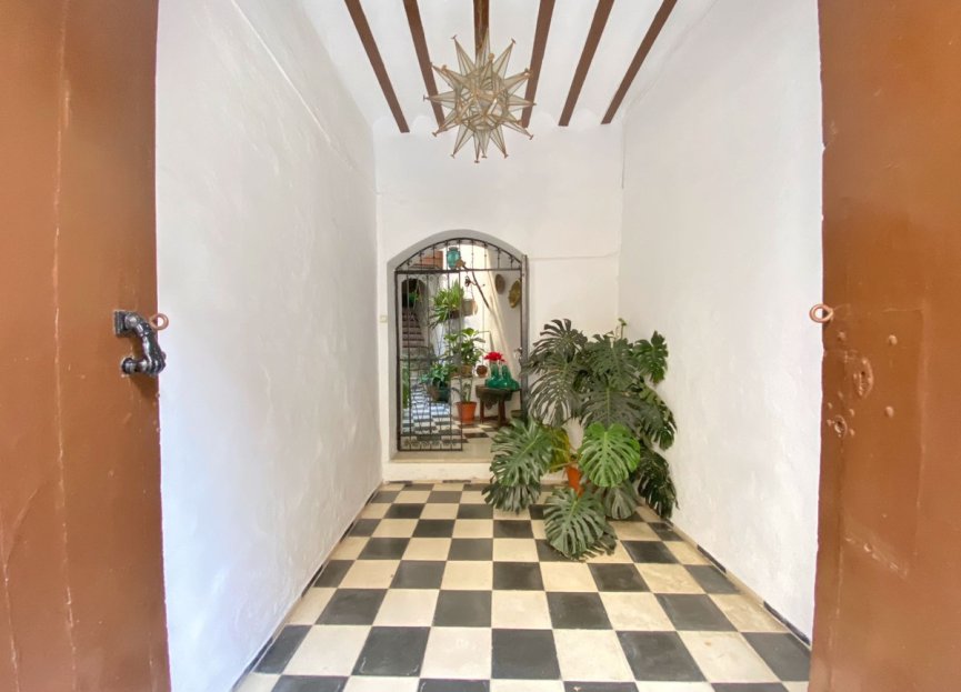 Resale - Apartment - Top Floor Apartment - Marbella - Marbella Centro