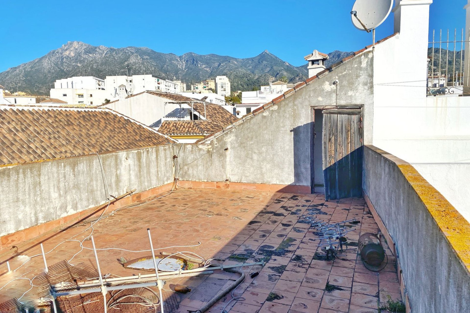 Resale - Apartment - Top Floor Apartment - Marbella - Marbella Centro