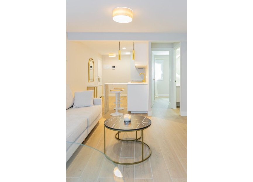 Resale - Apartment - Top Floor Apartment - Marbella - Marbella Centro