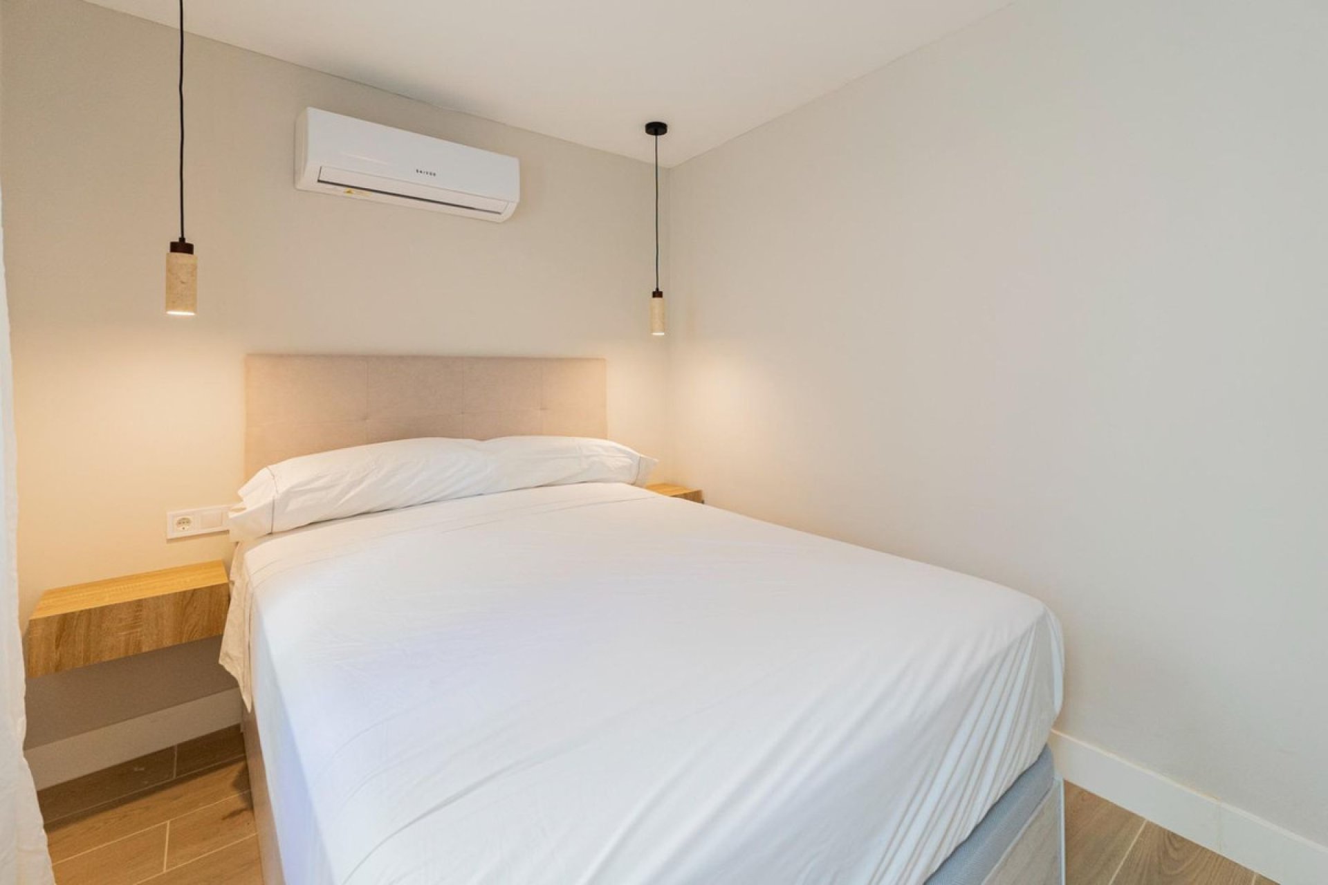 Resale - Apartment - Top Floor Apartment - Marbella - Marbella Centro