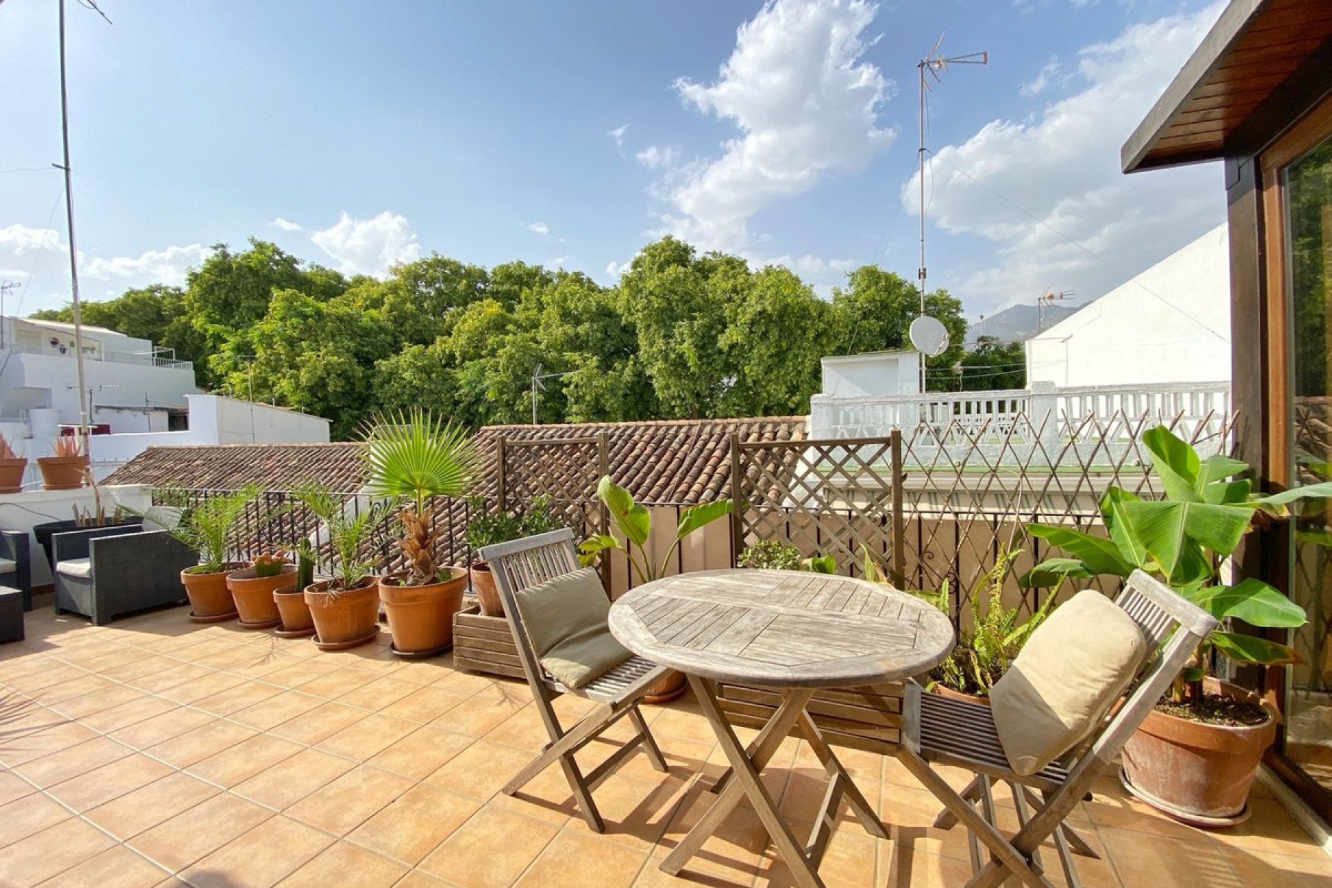 Resale - Apartment - Top Floor Apartment - Marbella - Marbella Centro